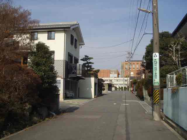 事務所前